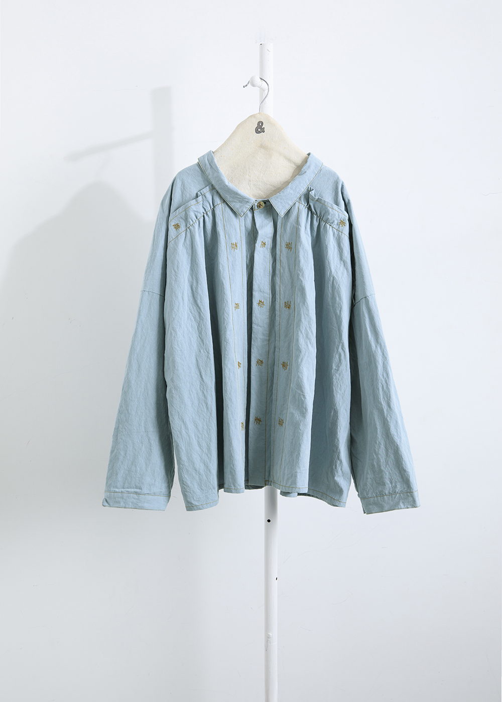 繁生假釦大落肩襯衫