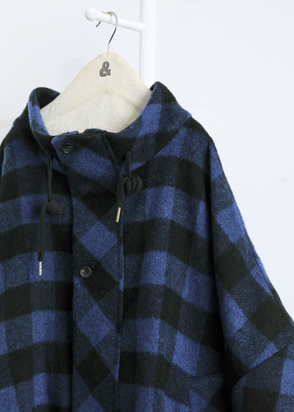 毛呢藍黑格綁繩大立領外套