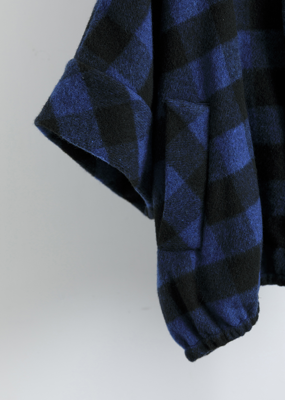 毛呢藍黑格綁繩大立領外套