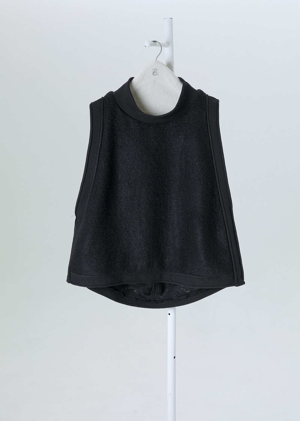 Band collar vest