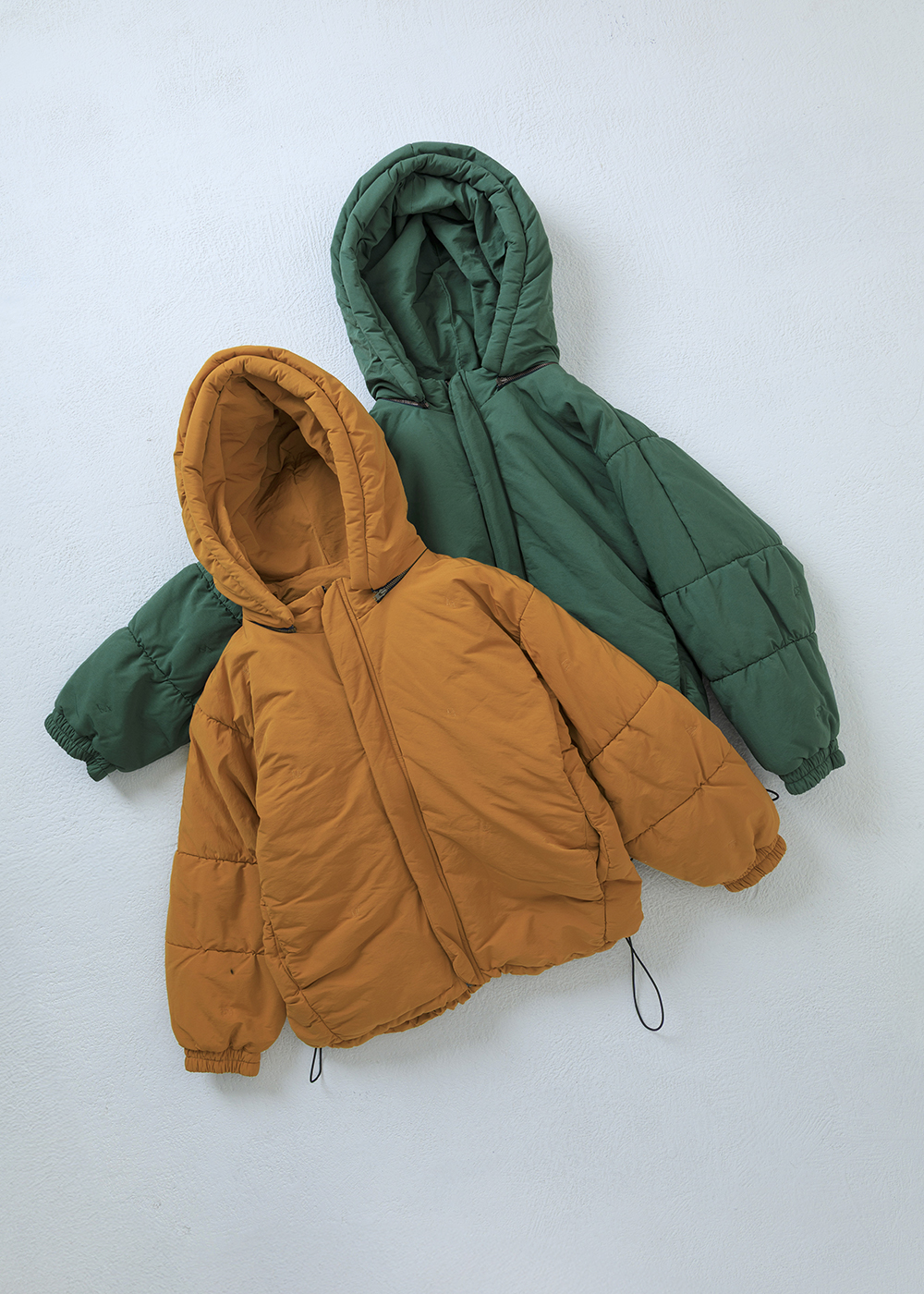 暖序抽繩蓬鬆輪廓保暖夾克