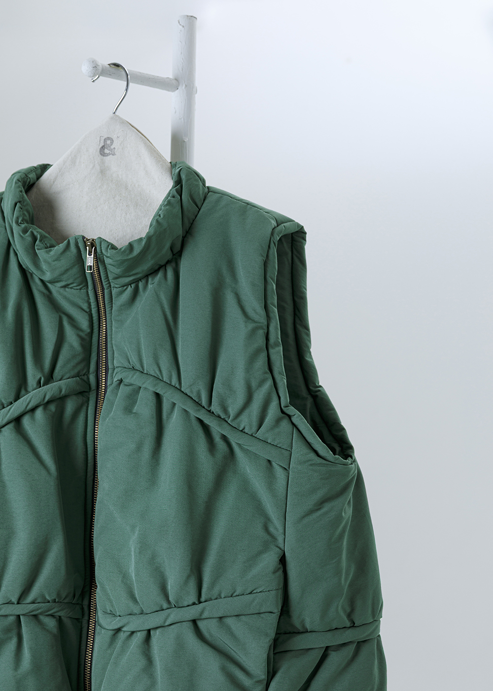 暖層結構拼線保暖背心