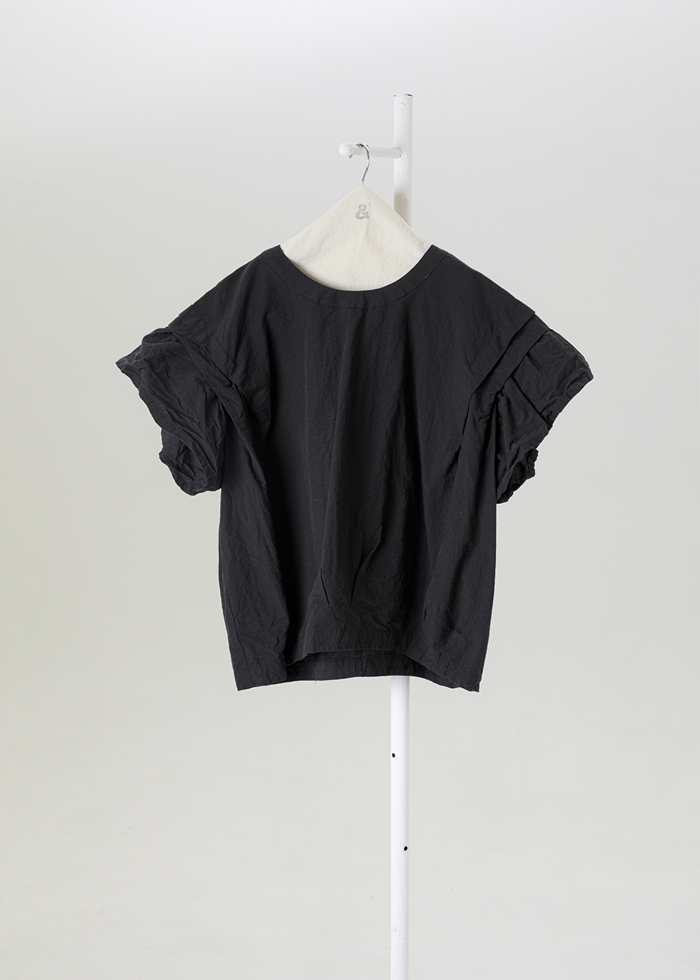 摺頁雙層立體荷葉袖上衣