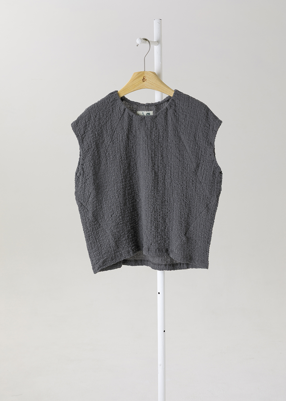  |雲絮浮雕| 立體皺感圓領上衣