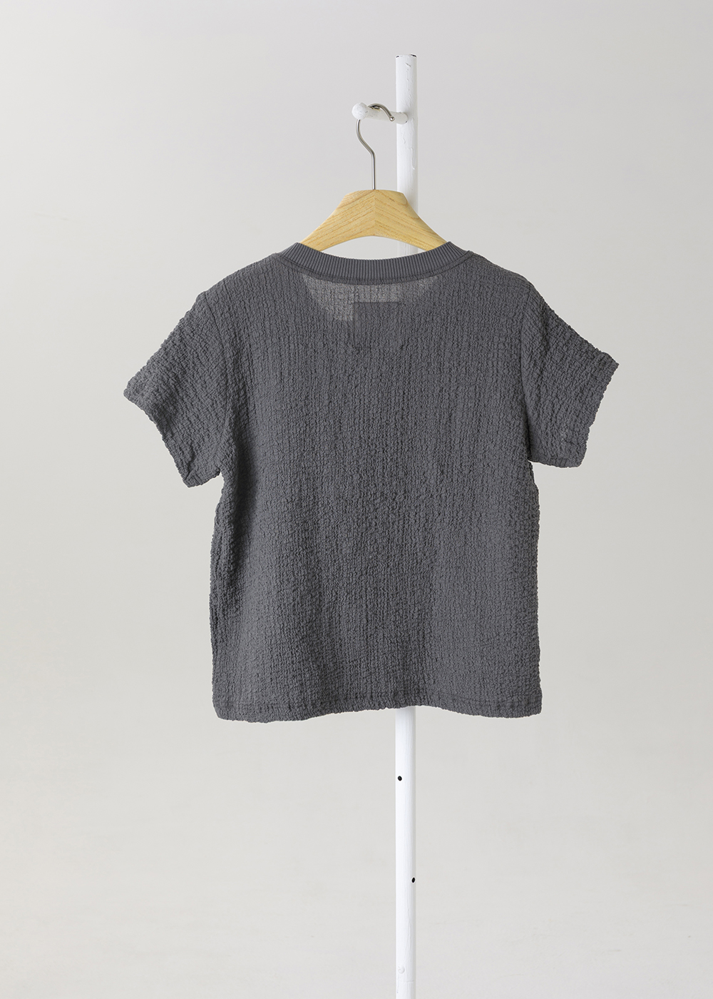  |雲絮浮雕|立體壓紋圓領上衣