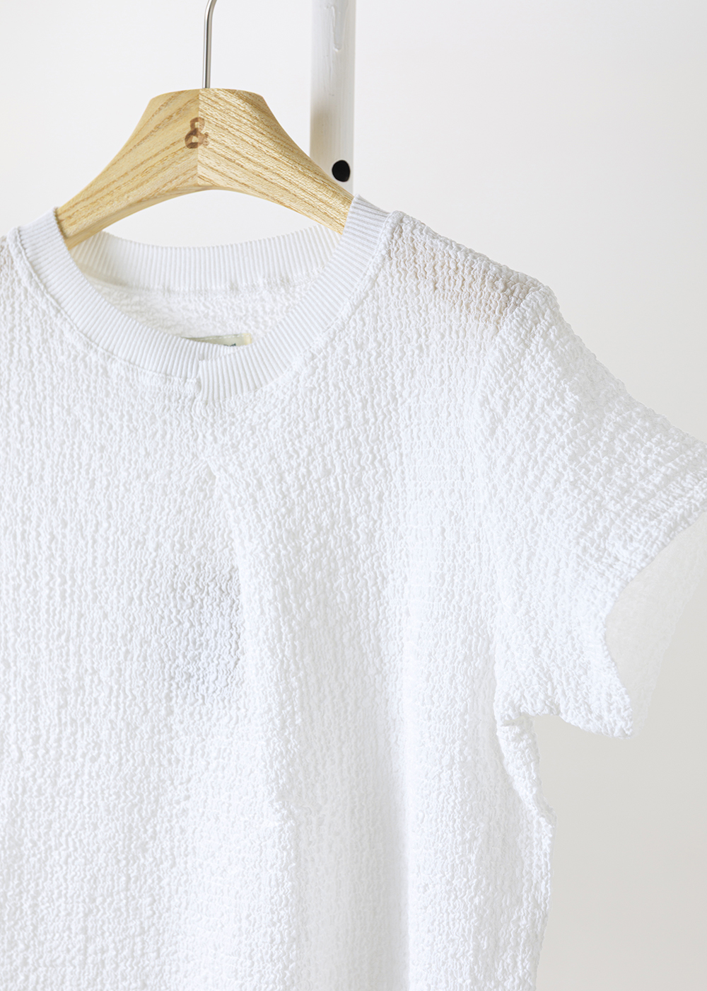  |雲絮浮雕|立體壓紋圓領上衣