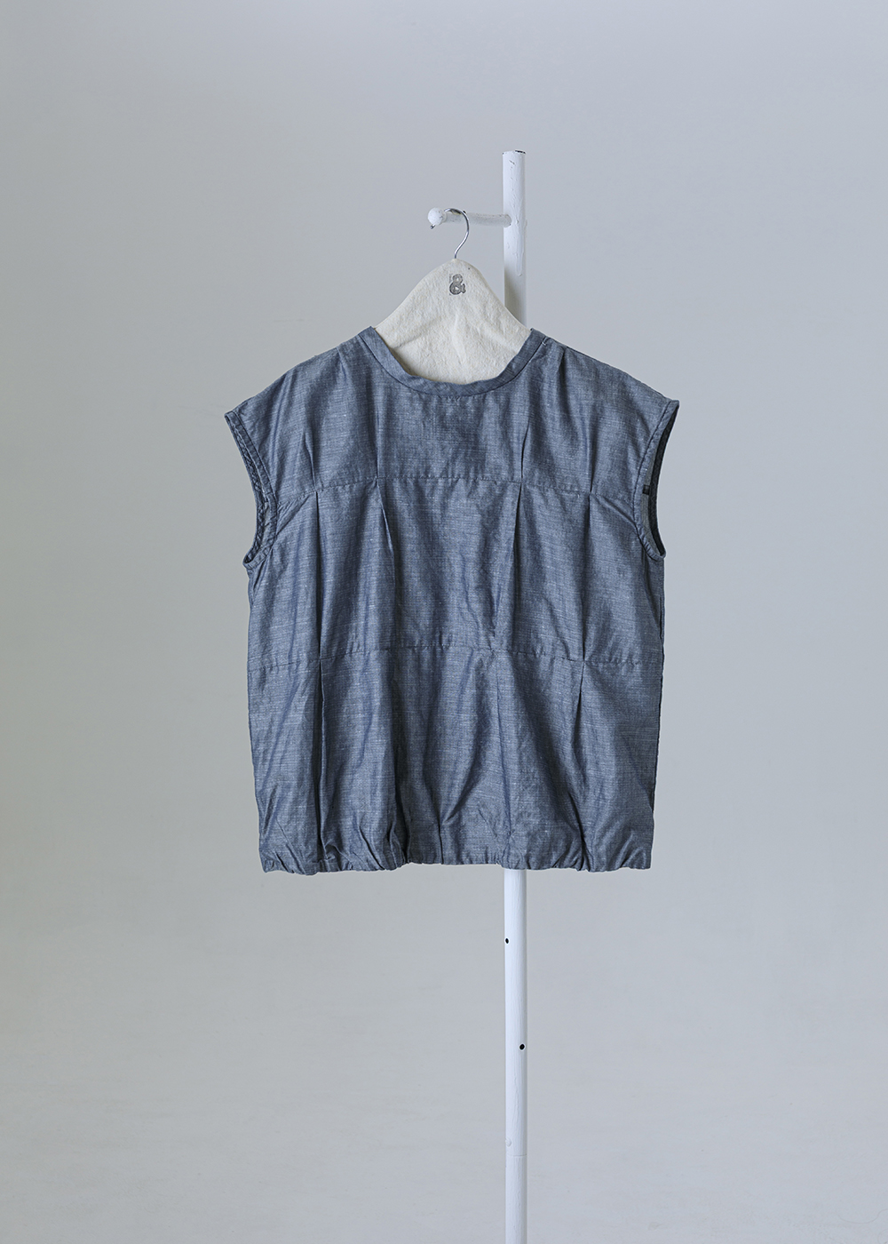 微瀾立體打褶縮口背心