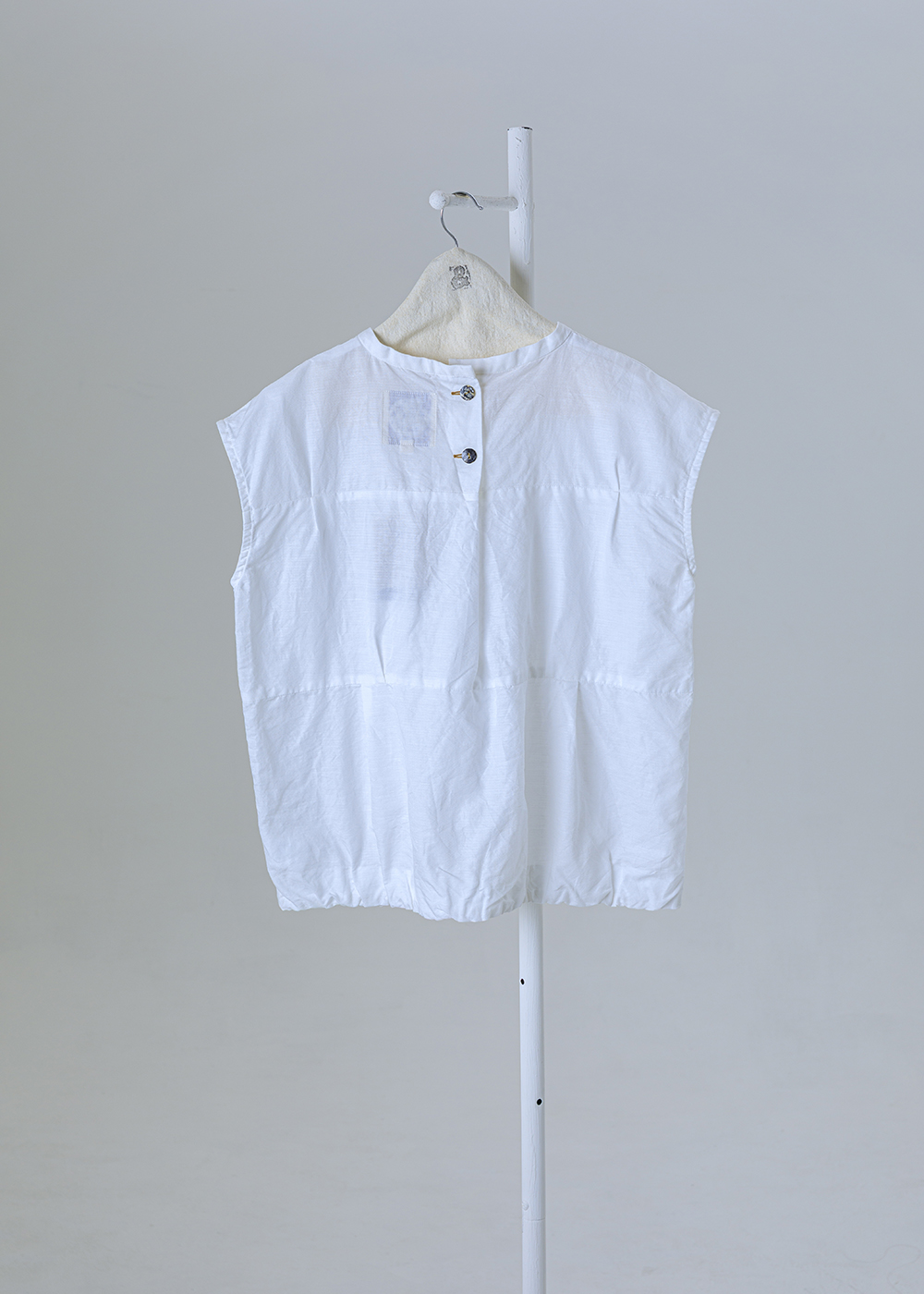 微瀾立體打褶縮口背心