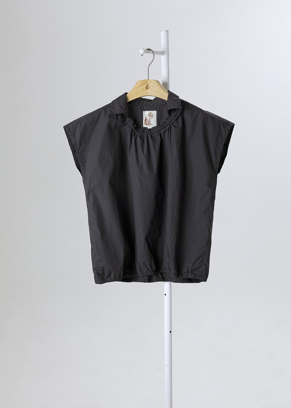 花苞詩韻空氣感無袖背心 