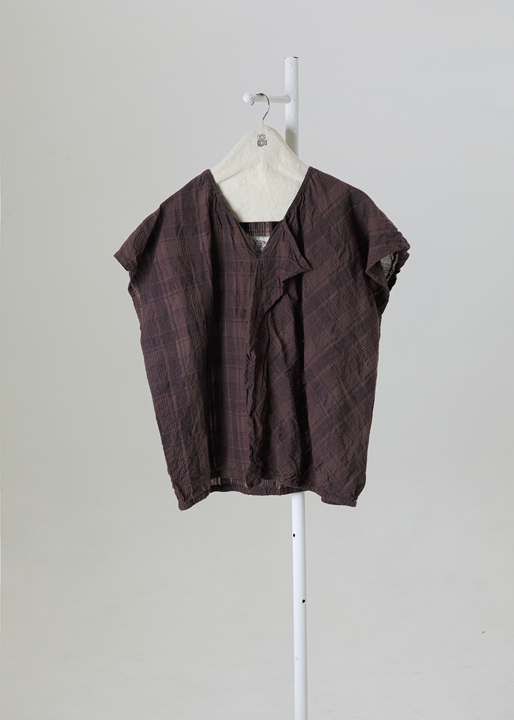  | 空氣霧格 |  疊影不對稱翻領縮口上衣