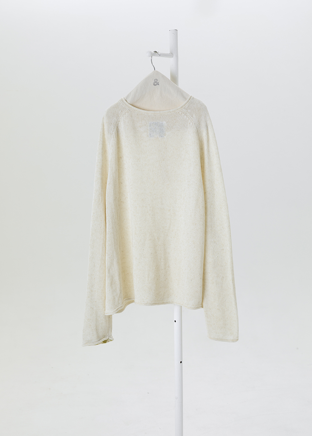 Raglan sleeve knitwear