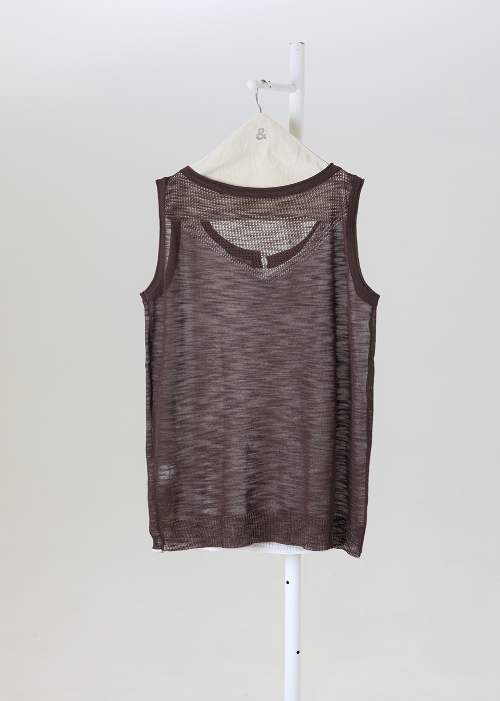 Sleeveless vest