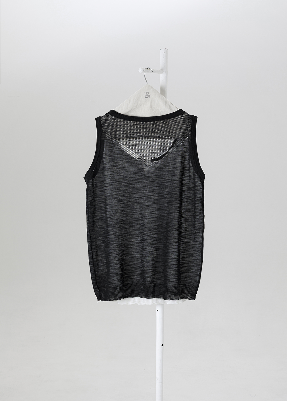Sleeveless vest