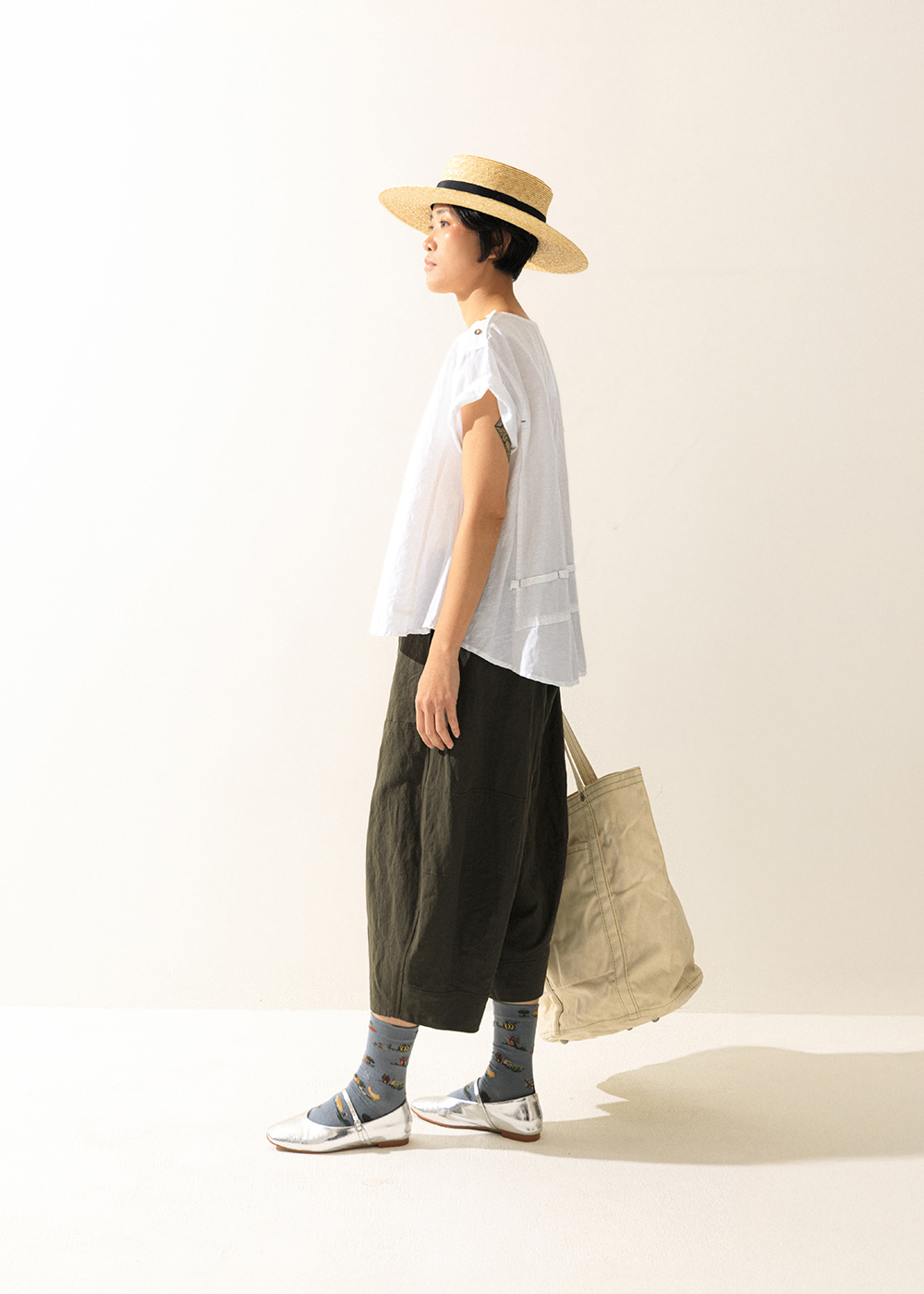 Wide-leg Pants