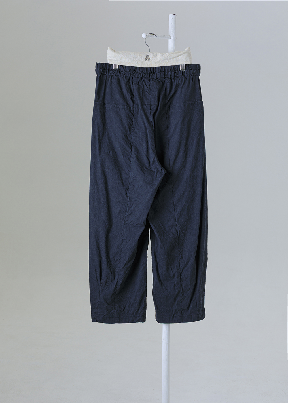 漫旅立體剪接大口袋繭型褲