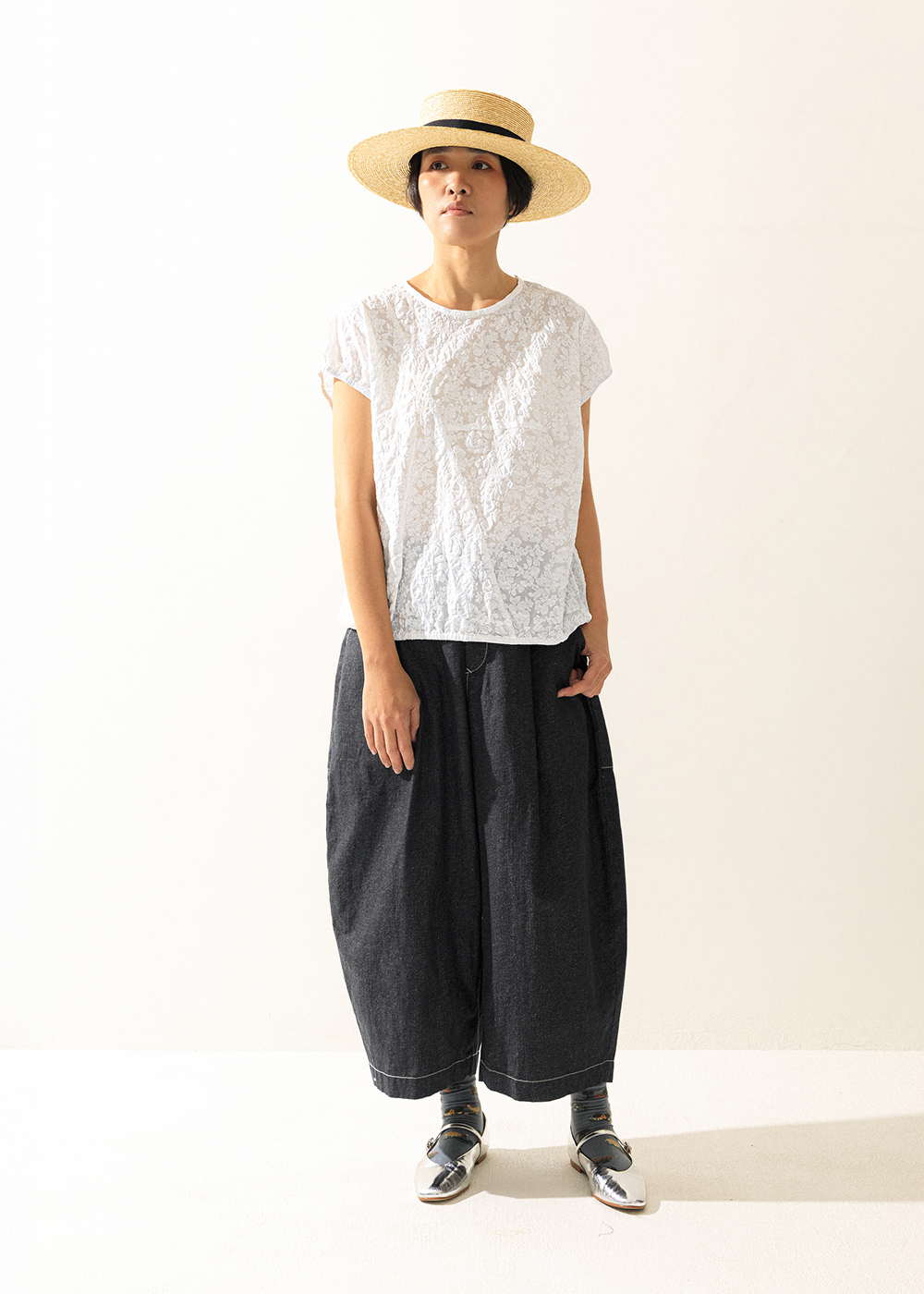  | 描線撞色 |寬版繭型八分裙褲・輪廓丹寧棉