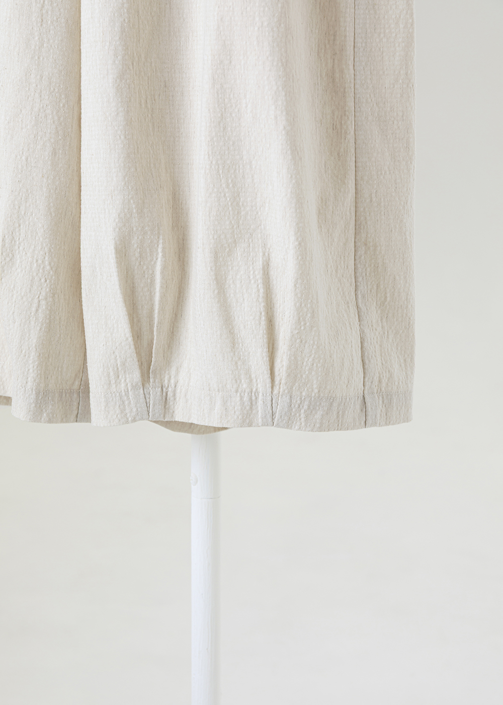 謐境下擺打褶繭型褲 