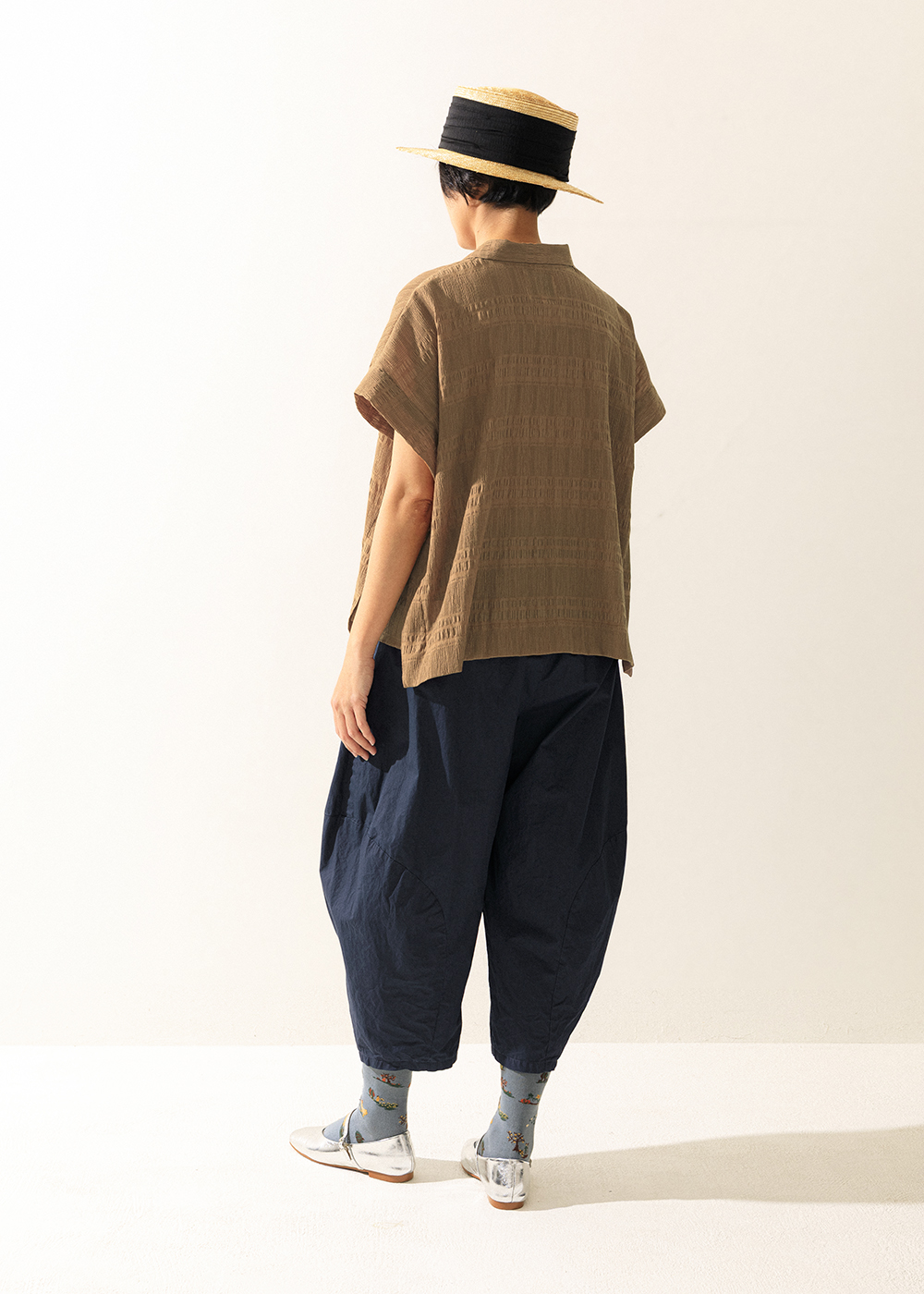 空氣浮雕繭型立體剪接褲