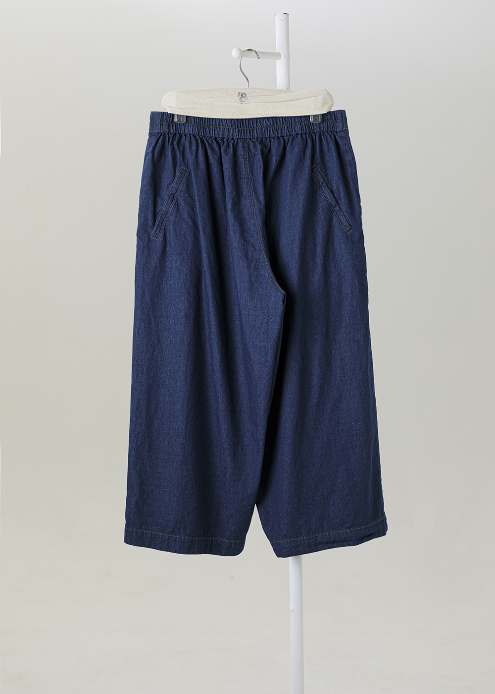 |構線之境| 全棉單寧寬版繭型八分裙褲・輪廓丹寧棉