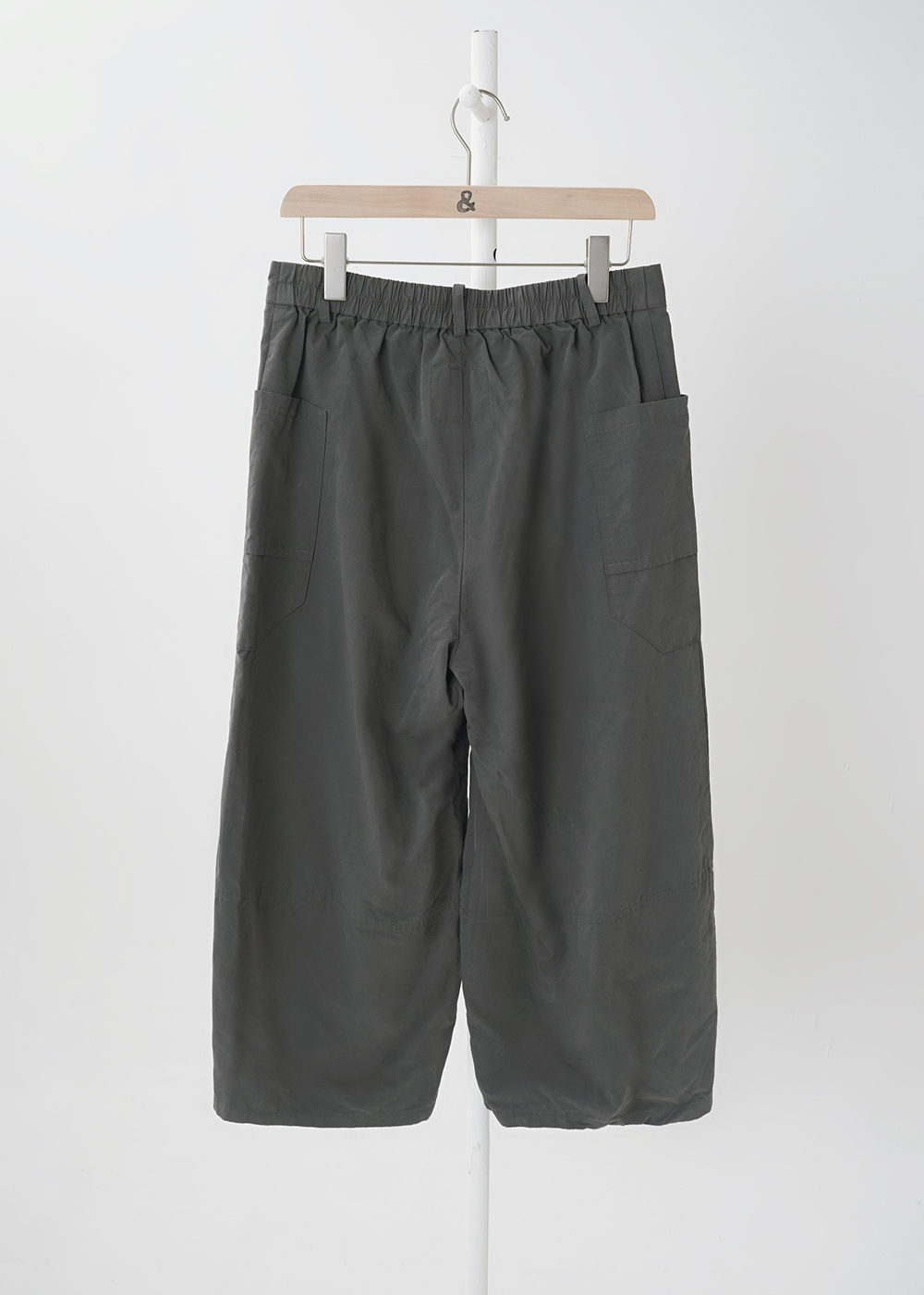 Wide-leg Pants