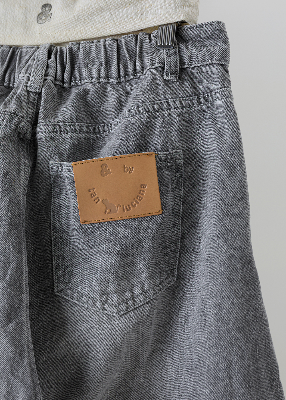  Jersey barrel leg pants