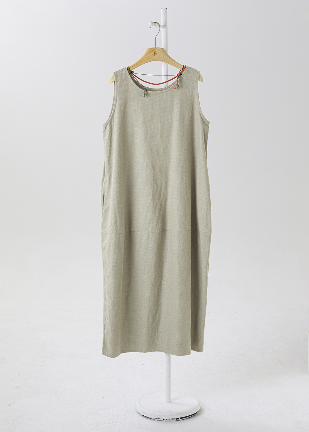 風絮撞色繫帶低腰洋裝