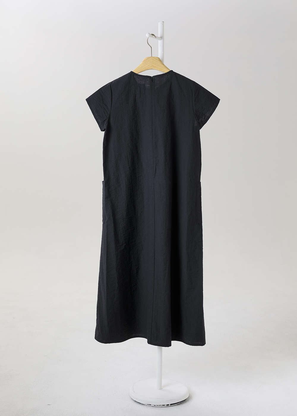 |純粹植感| 壓紋口袋洋裝