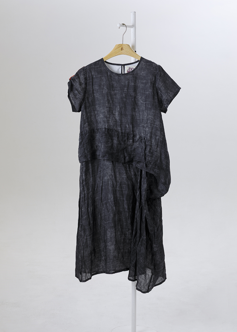 |苧麻微涼|流光肌理解構層次洋裝