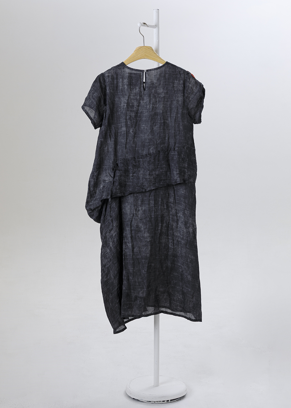 |苧麻微涼|流光肌理解構層次洋裝