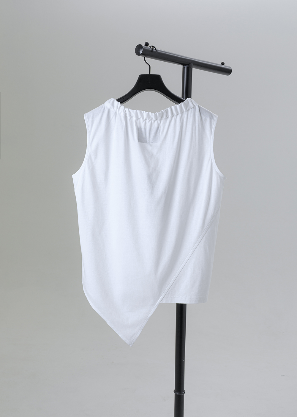 構線不對稱斜角長版背心 