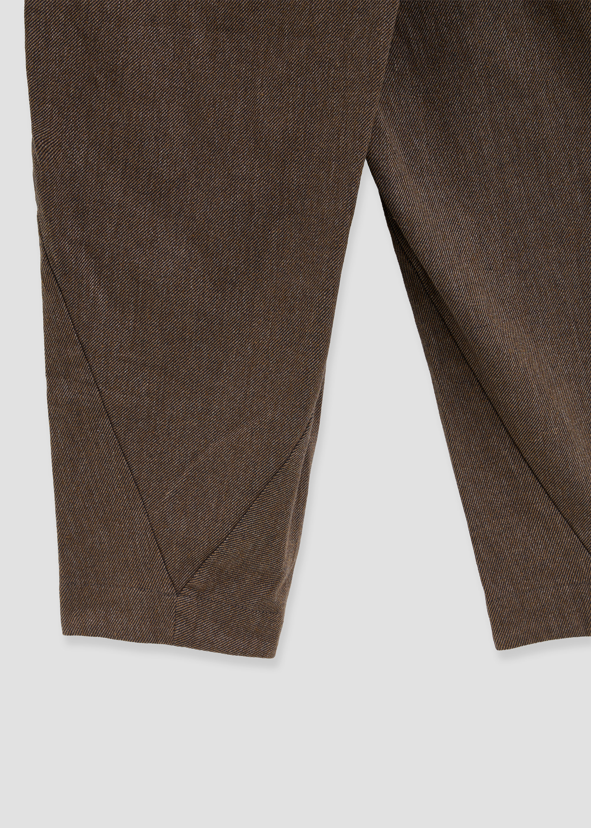 Tapered pants 