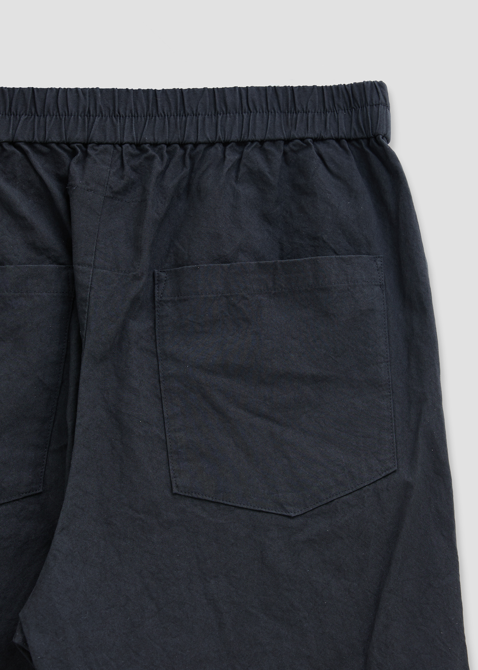 Tapered pants 