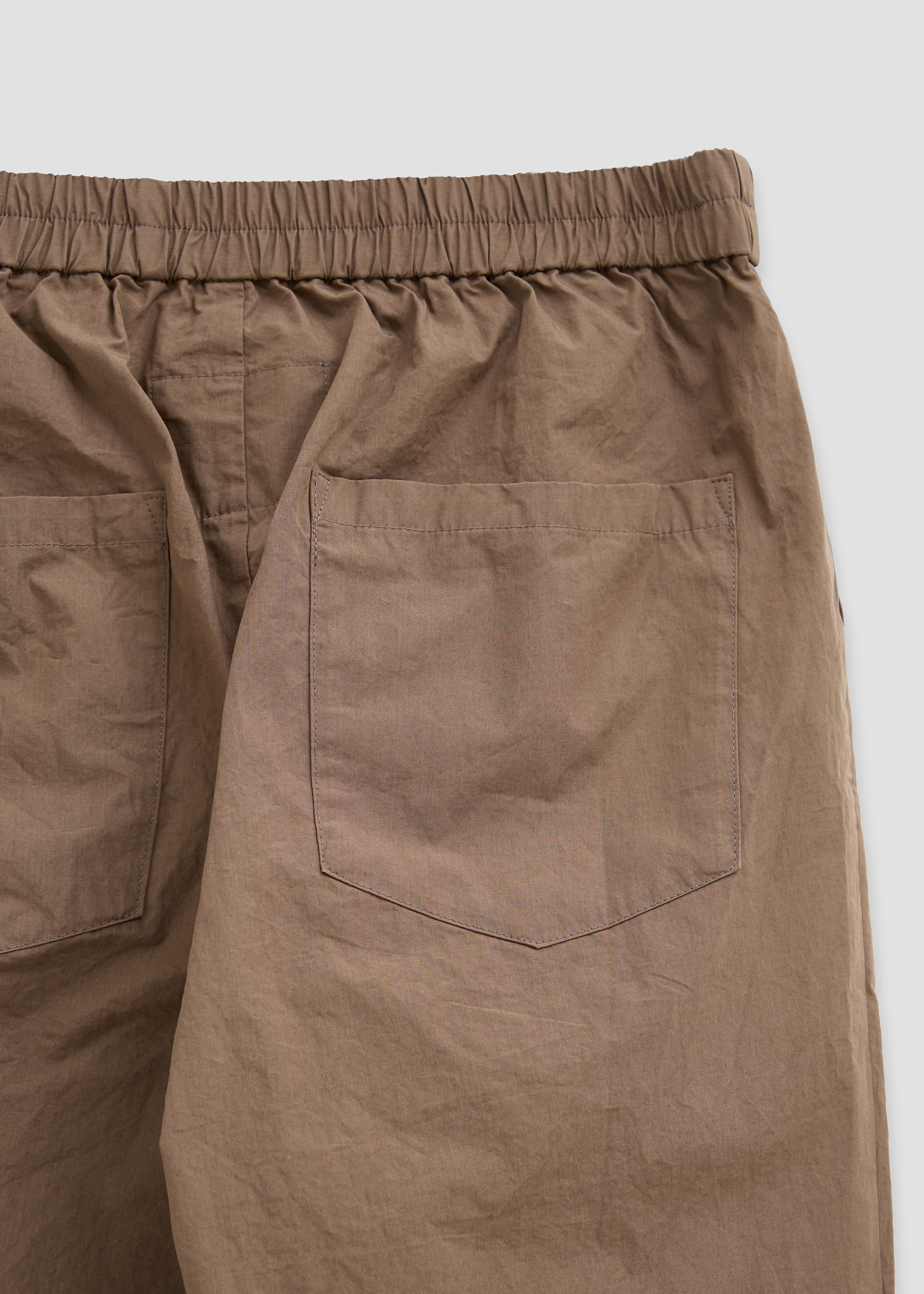 Tapered pants 