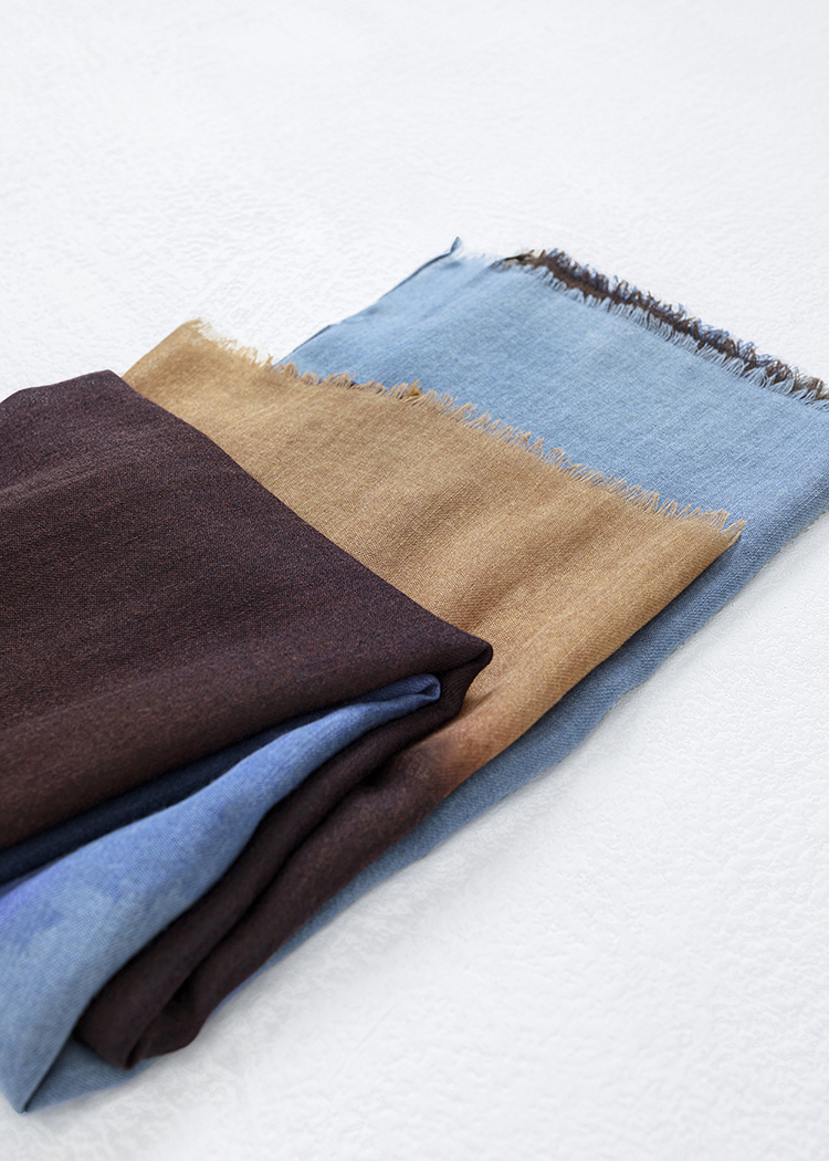 Gradient scarf