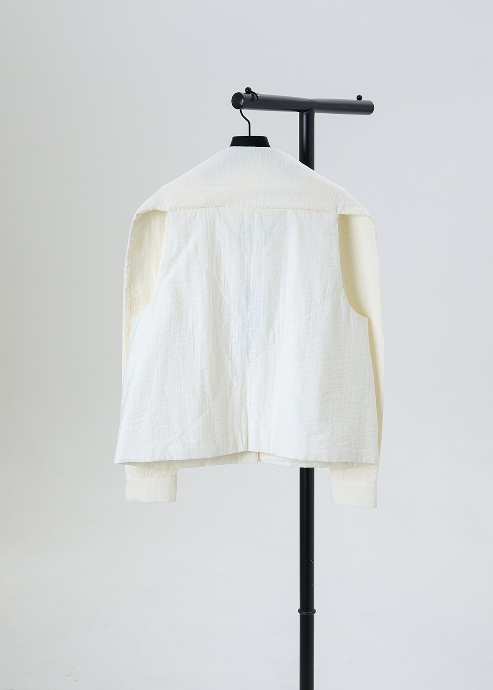 假袖綁帶鋪棉背心