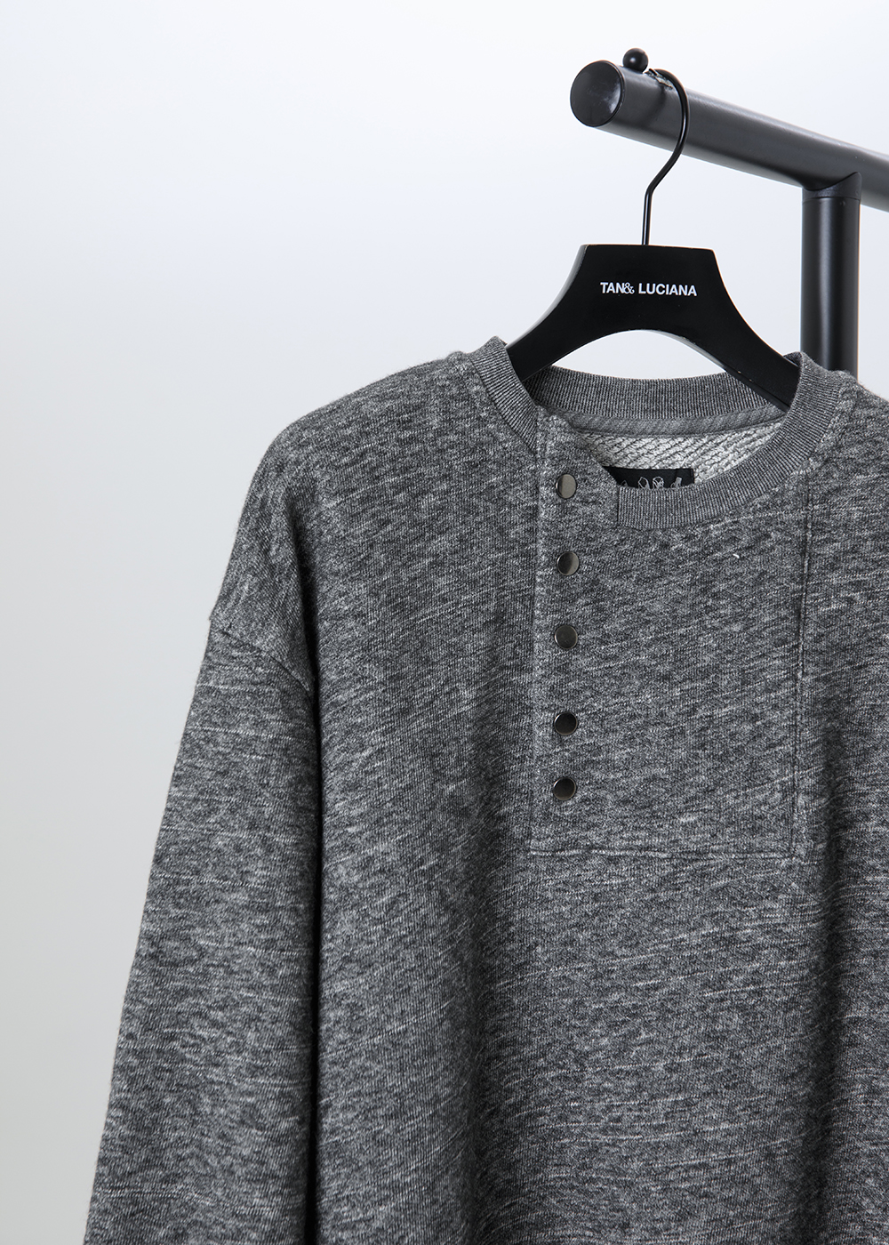 不對稱半門襟針織上衣