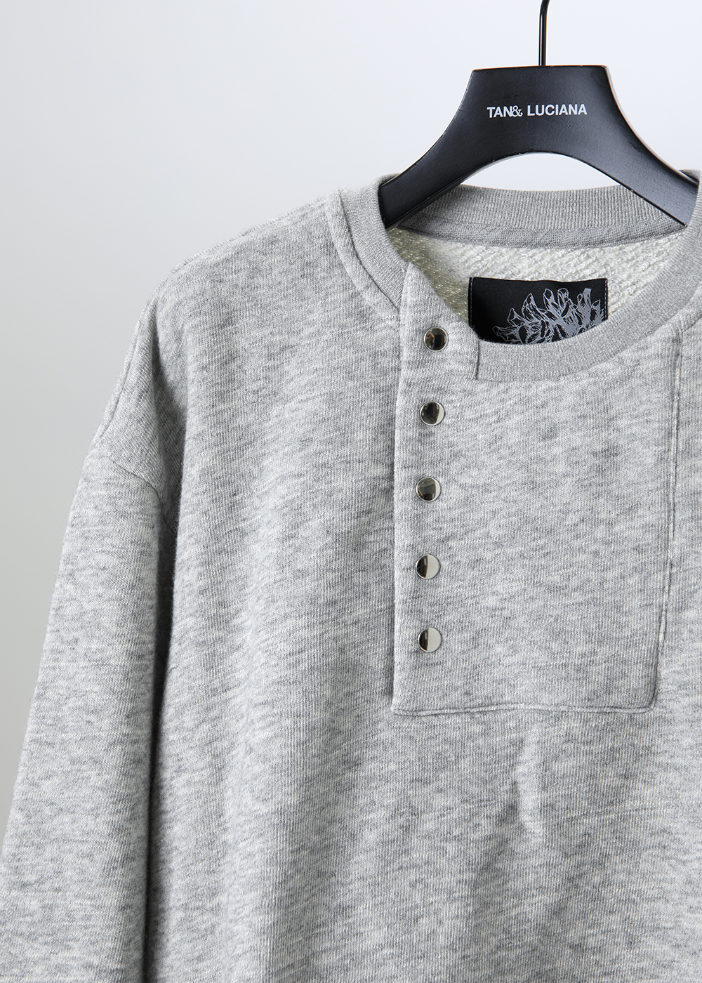 不對稱半門襟針織上衣