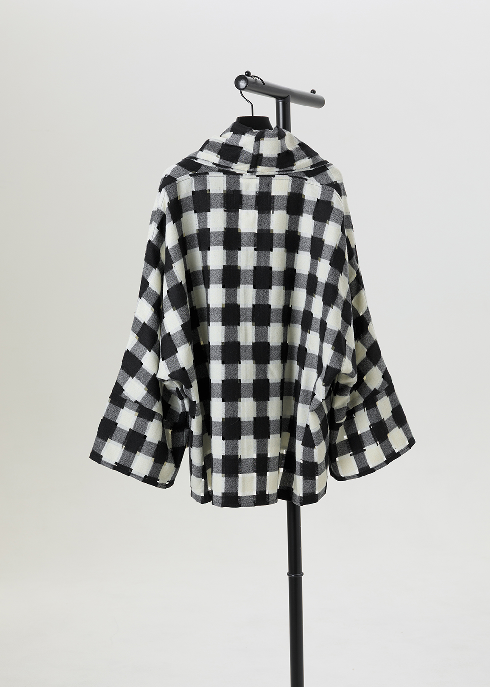 垂敘翻領羊毛外套