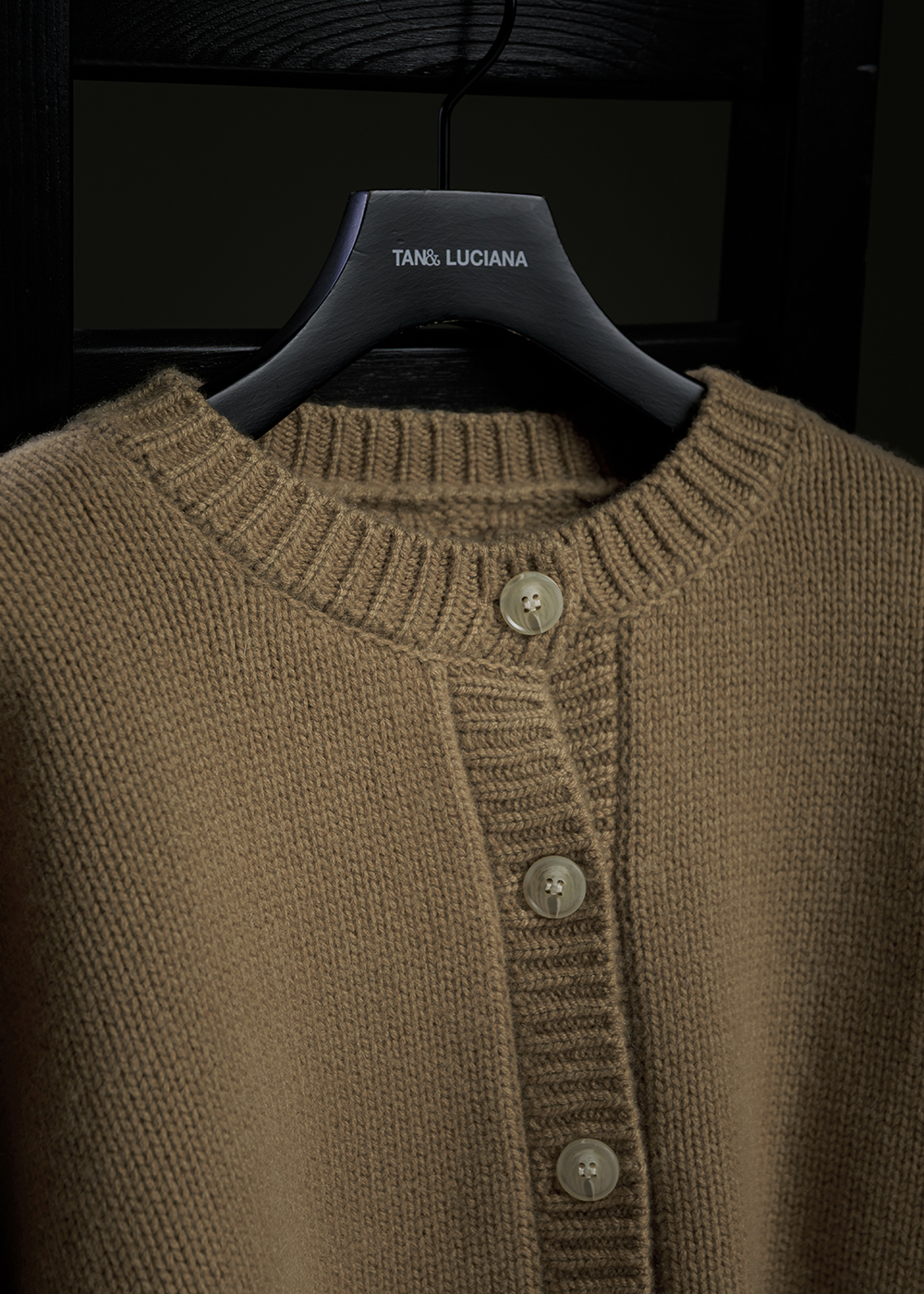 絞花針織開襟衫 