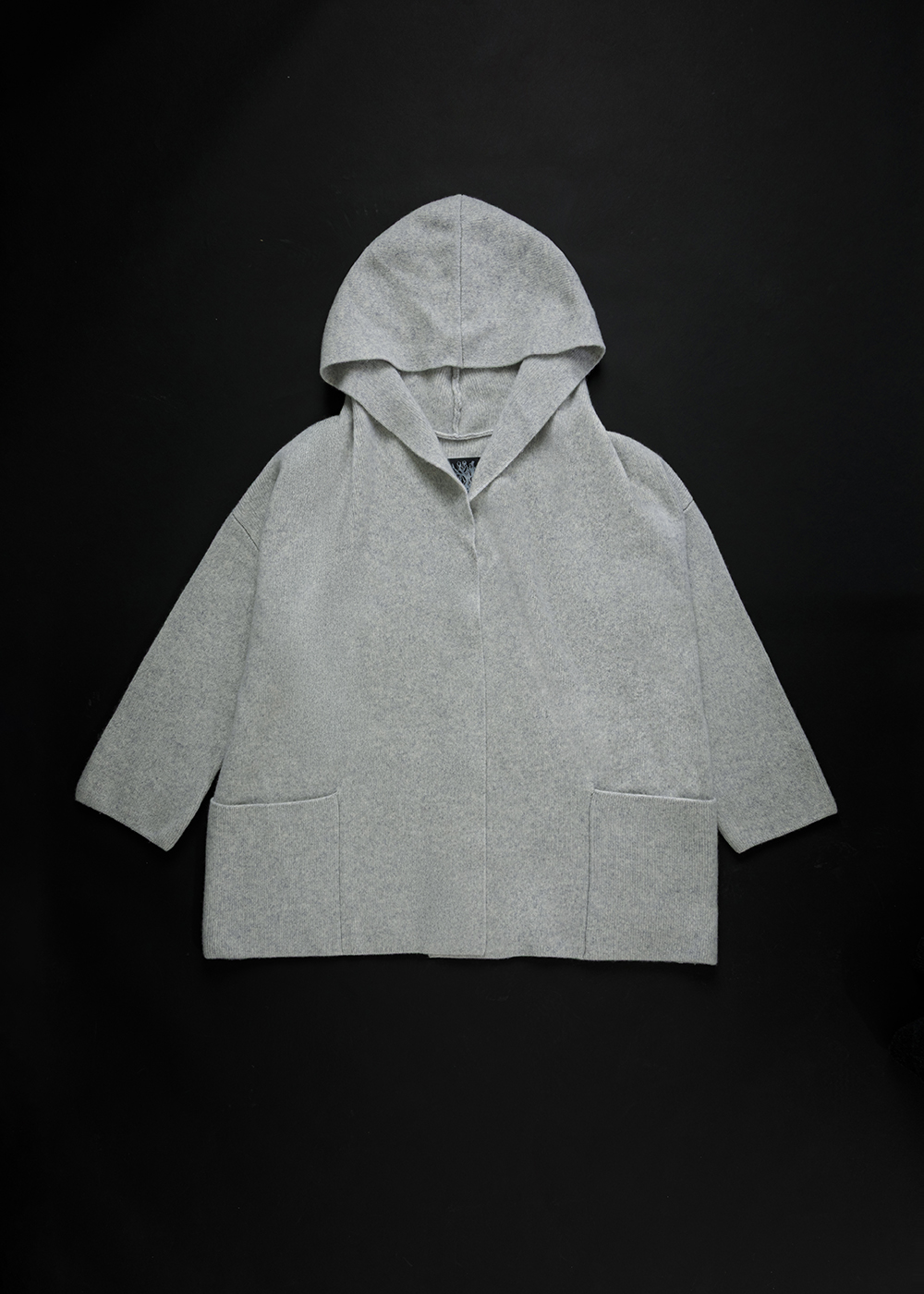 灰霧大翻領落肩羊毛外套