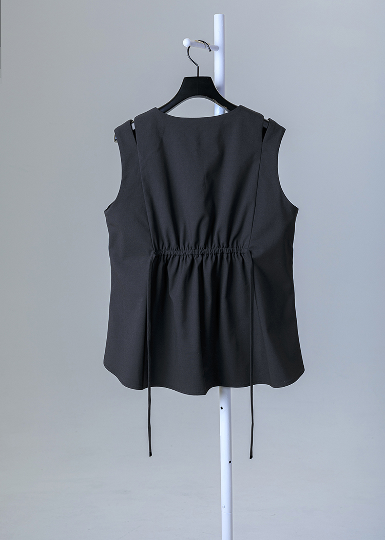 Sleeveless Blouse