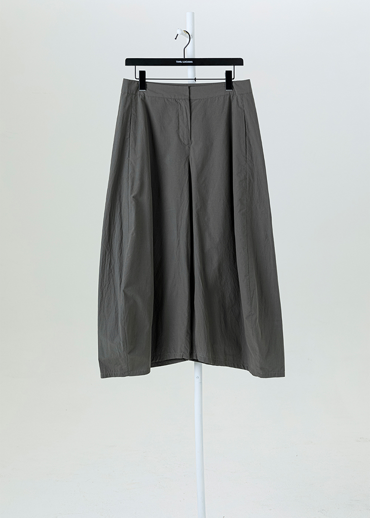 Cropped Pants
