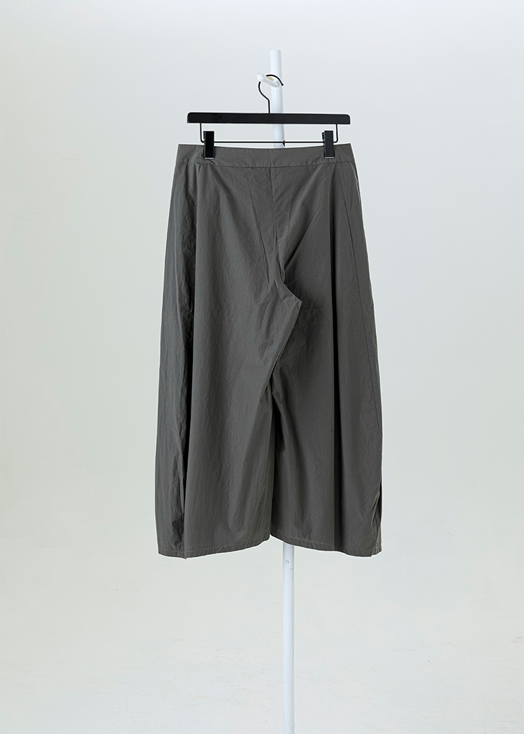 Cropped Pants