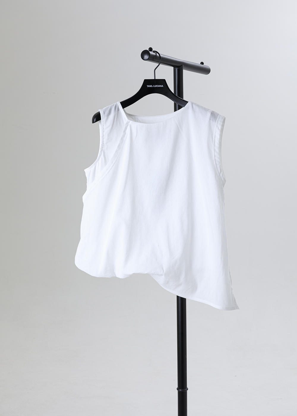 清序不對稱剪裁無袖上衣