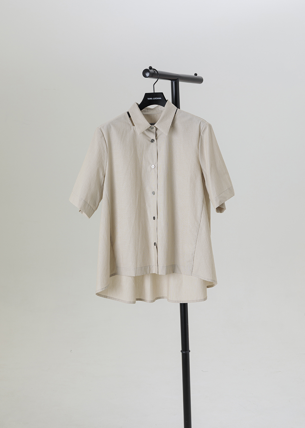 疊序短袖翻領剪接襯衫 