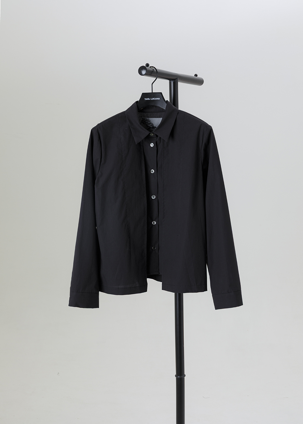 素隱輕透直紋長袖襯衫