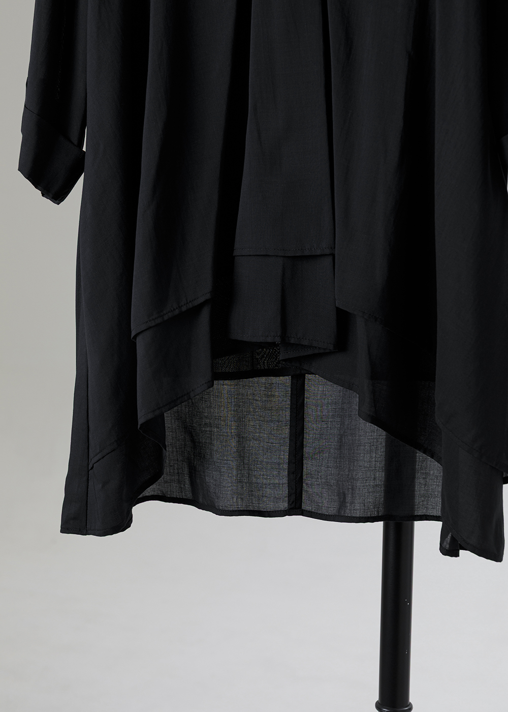 雲影不規則拼接層次上衣