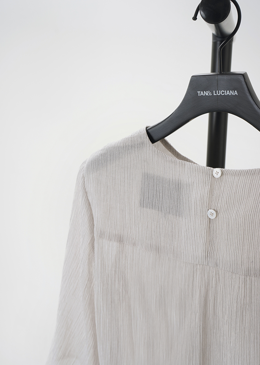 Seven-Tenth Sleeve Top