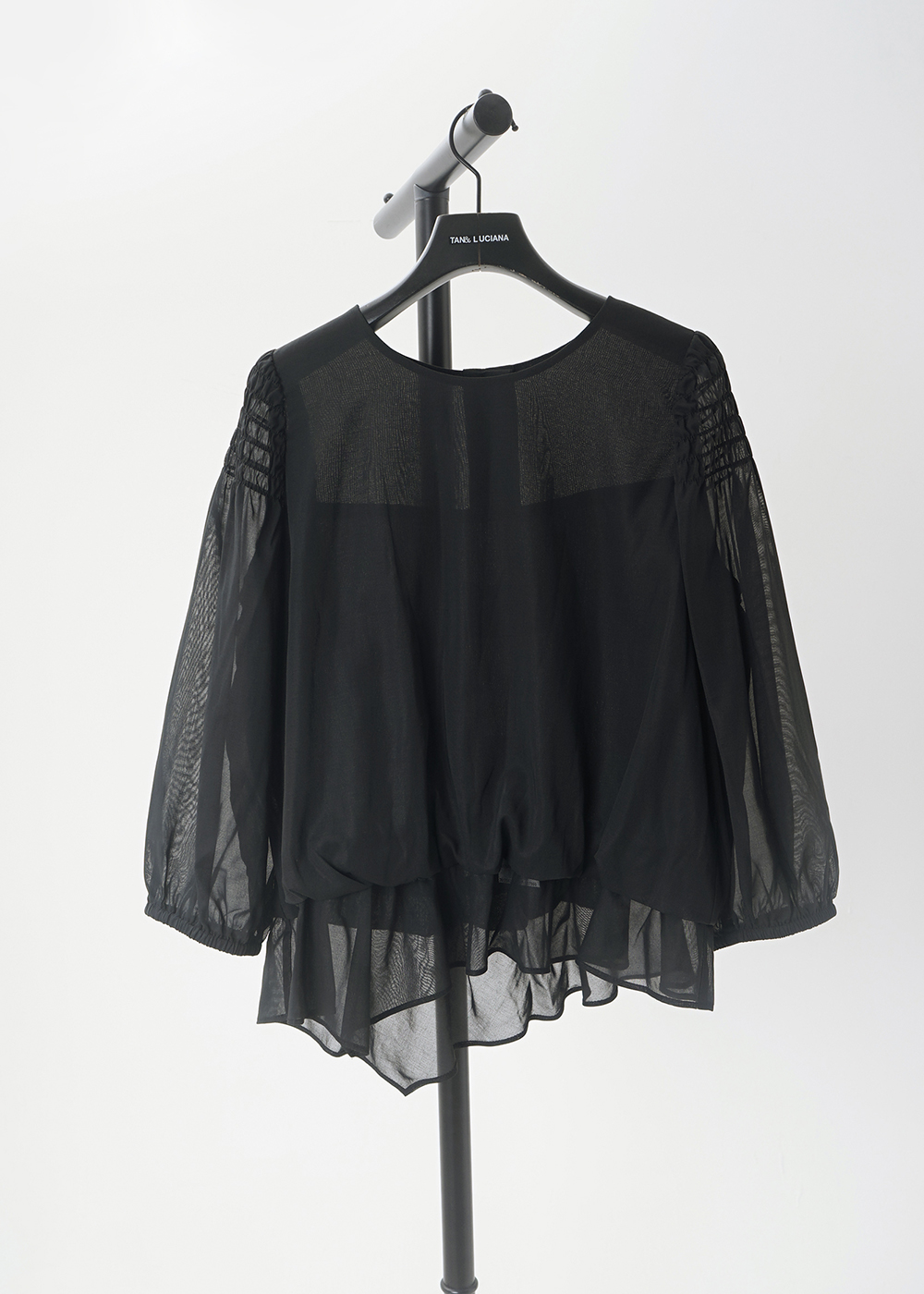 Seven-Tenth Sleeve Top