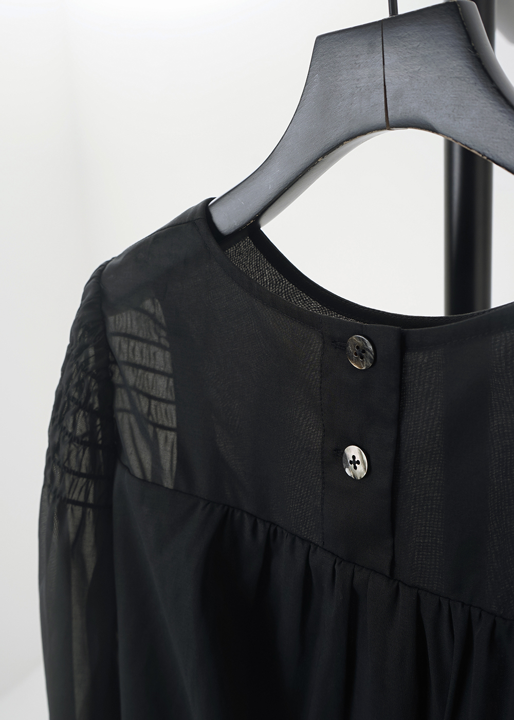 Seven-Tenth Sleeve Top